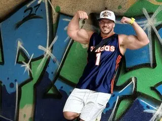 AngeloEric amateur
