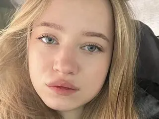 CarmelVansciver cam