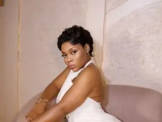DebbieMorri ass