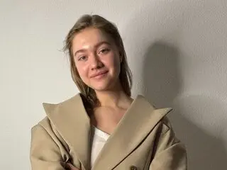 JulianaGarfield video
