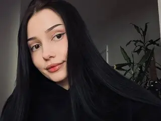 TeneshaLaton online